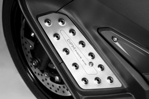 Repose pieds DPM pour TMAX 530 / 560 – Image 5