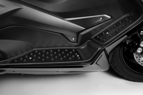 Repose pieds DPM pour TMAX 530 / 560